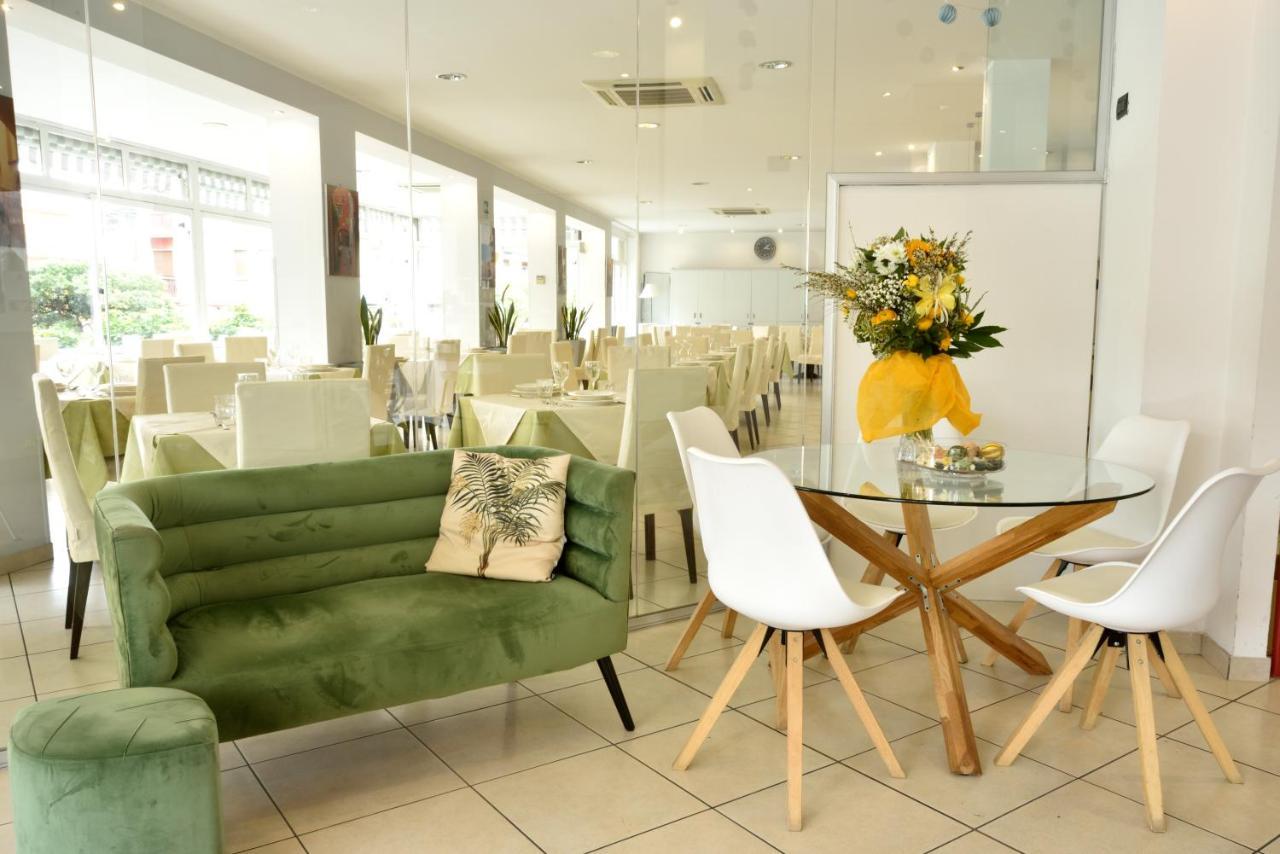 Hotel Ristorante La Marina Mhotelsgroup سان بارتولومِيو آل ما المظهر الخارجي الصورة
