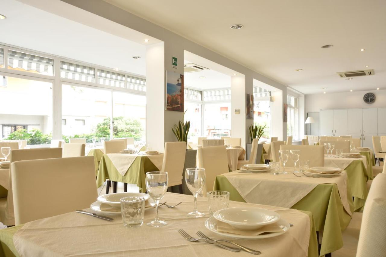 Hotel Ristorante La Marina Mhotelsgroup سان بارتولومِيو آل ما المظهر الخارجي الصورة