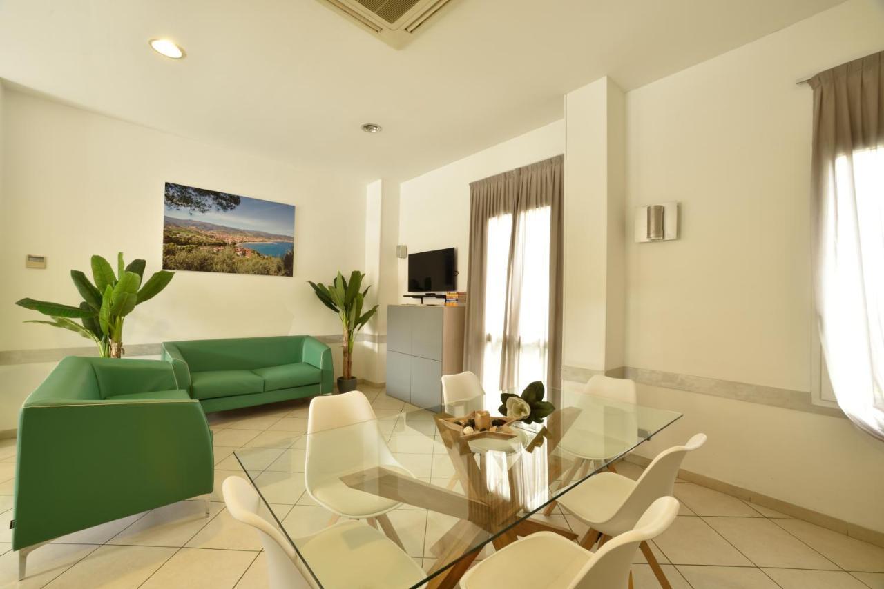 Hotel Ristorante La Marina Mhotelsgroup سان بارتولومِيو آل ما المظهر الخارجي الصورة